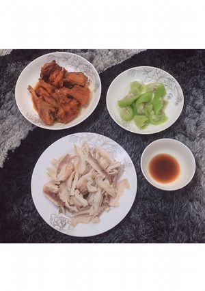 Hình của món Gà rim mật ong.