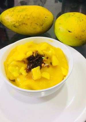 A picture of Mango phirni with paan twist.