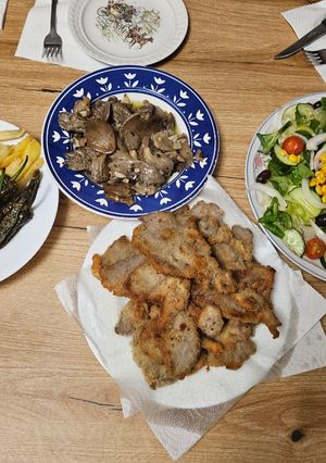 Una foto de Cena para 5, ternera y setas 🍄