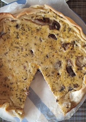 Una foto de Quiche de jamón y champiñones