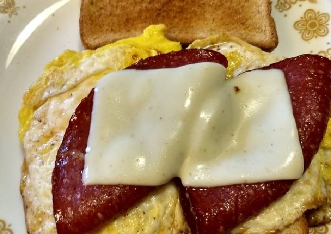 Simple Egg Sandwich