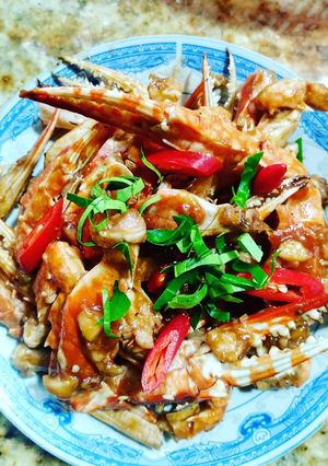 Hình của món Càng ghẹ rang me.