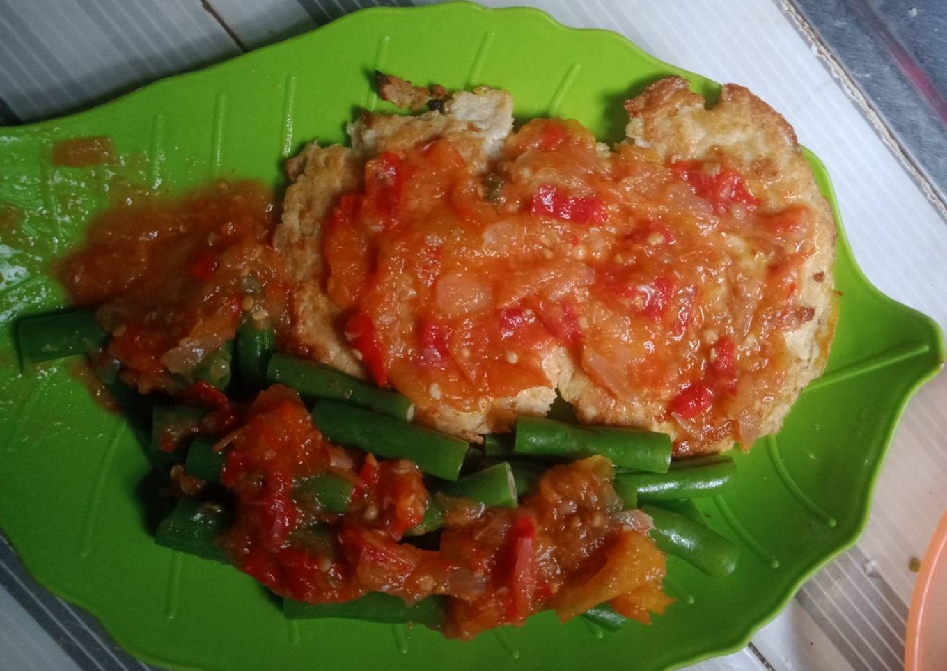 Steak ayam cincang saus sambal tomat DEBM