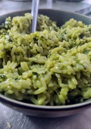 Una foto de 01/08 📅Arroz Verde Cremoso 🍚🍽️ by: Xime Torres👩🏻‍🍳