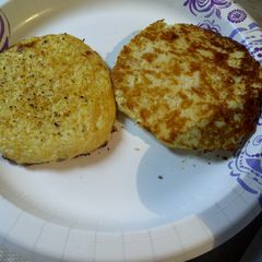 A picture of Cauliflower buns.