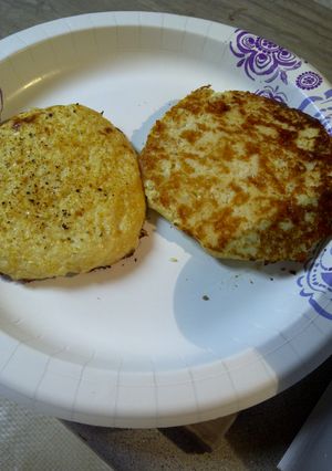 A picture of Cauliflower buns.