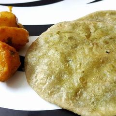 Stuffed Matar Paratha A picture of Stuffed Matar Paratha.