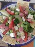 Ensalada con sobras del refrigerador