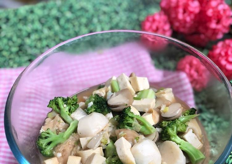 Resep Tumis Trio Brokoli,Jamur,Tahu,Baso Ikan ala Tiger Kitchen Lezat