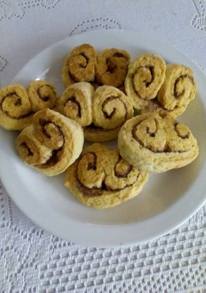 A picture of Cinnamon Hearts.