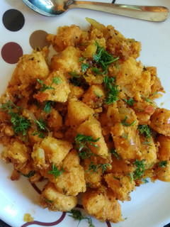மசாலா இட்லி (masala idli recipe in Tamil) செய்முறை முக்கிய புகைப்படம்