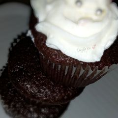 A picture of Whipped Cream Frosting.