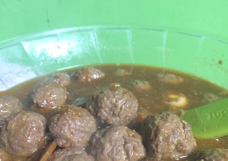 Cara Membuat Semur bola daging ala mamais Anti Gagal