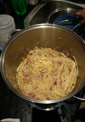 A picture of Spaghetti pasta Carbonara.
