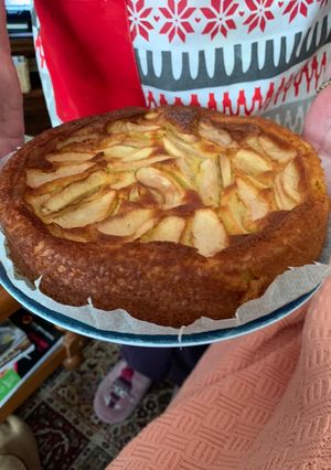 Una foto de Bizcocho de manzana fácil y jugoso
