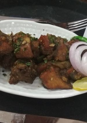 A picture of Chilli Chicken.