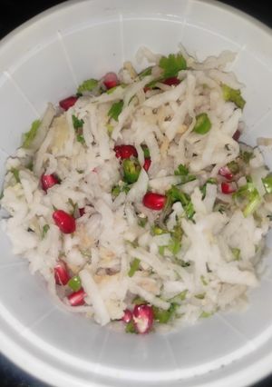 मूली का लच्छा (mooli ka lacha recipe in Hindi) रेसिपी मुख्य फोटो