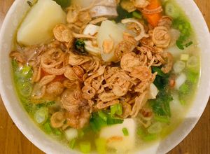 Hình của món Sườn hầm khoai tây+cà rốt (eatclean).