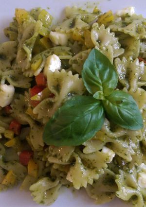 O poză a rețetei Pastă cu pesto.