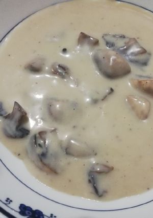 صورة لوصفة شوربة الفطر اللذيذة 😋😋