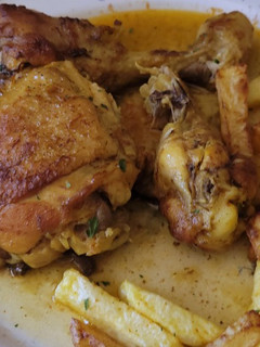 Una foto de Pollo al Azafrán