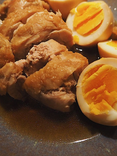 Foto di Pollo e uova con la salsa giapponese