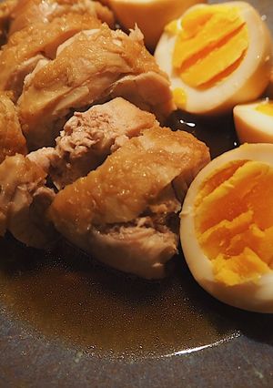 Foto di Pollo e uova con la salsa giapponese