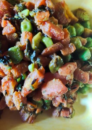 गाजर आलू की सब्जी(gajar aloo ki sabzi recipe hindi) रेसिपी मुख्य फोटो