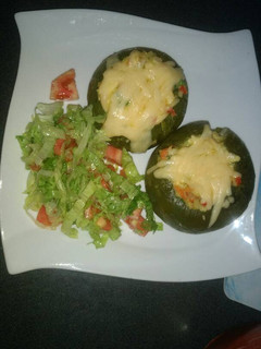 Una foto de Zapallitos rellenos vegetarianos!