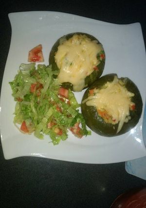 Una foto de Zapallitos rellenos vegetarianos!