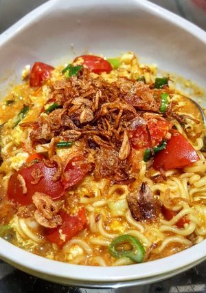 Foto resep Mie Instant Telur Tomat