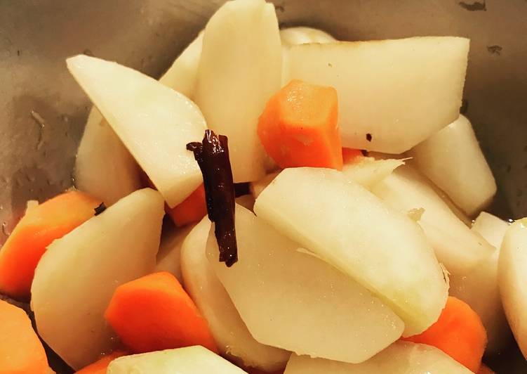 Step-by-Step Guide to Make Super Quick Homemade Marinated Turnip and Carrot