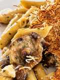 Macarrones integrales con setas al ajillo