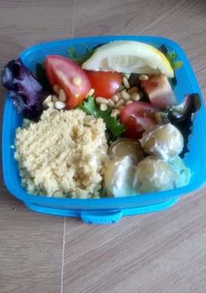 A picture of Easy peasy salad.