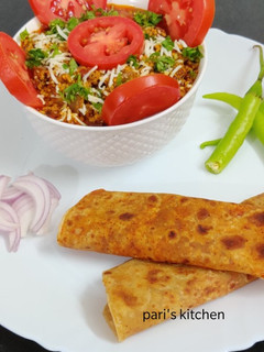 પનીર ભુરજી અને મેથી મસાલા પરાઠા રેસીપી મુખ્ય ફોટો