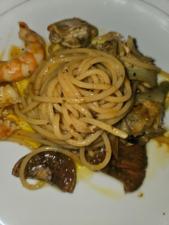 Una foto de Spaghetti con pil pil de almejas