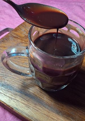 A picture of Chocolate sauce.