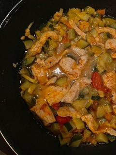 Foto de Frango com Legumes salteados