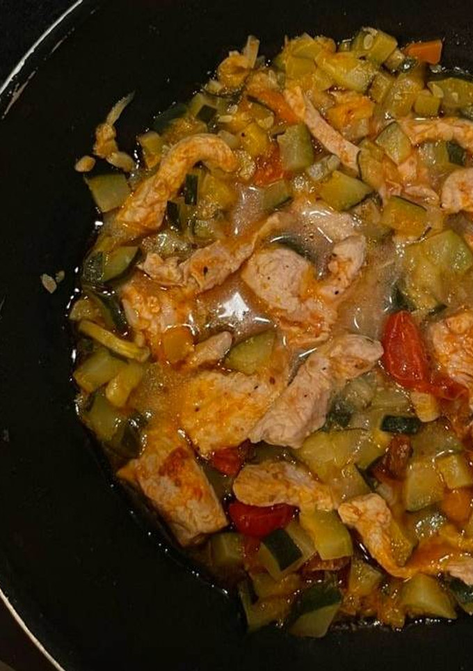 Foto de Frango com Legumes salteados