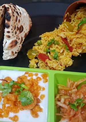 તવા પુલાવ (Tawa pulav recipe in gujarati) રેસીપી મુખ્ય ફોટો