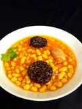Habichuelas con morcilla de arroz (fabes)