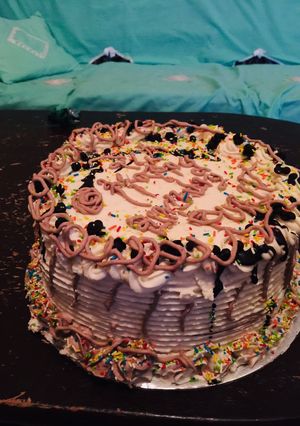 A picture of My birthday day cake.