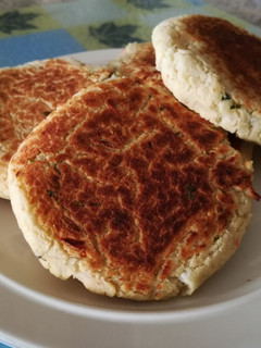 Una foto de Arepitas aliñadas de Ocumo y Queso