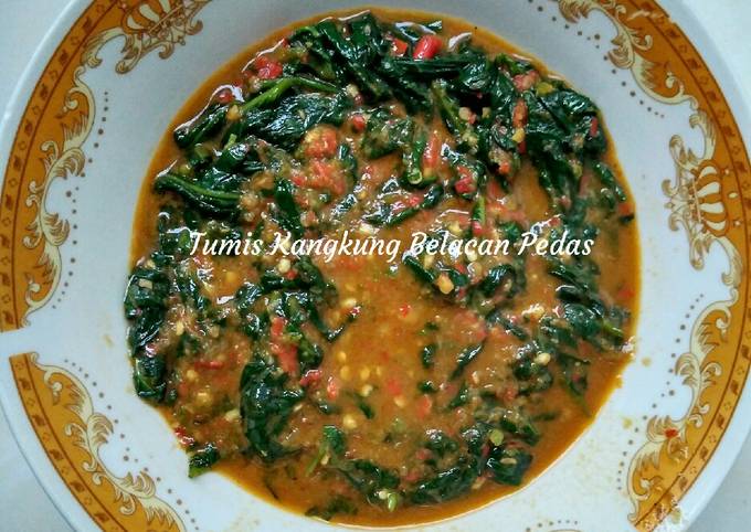 Bagaimana Menyiapkan Tumis Kangkung Belacan Pedas Anti Gagal