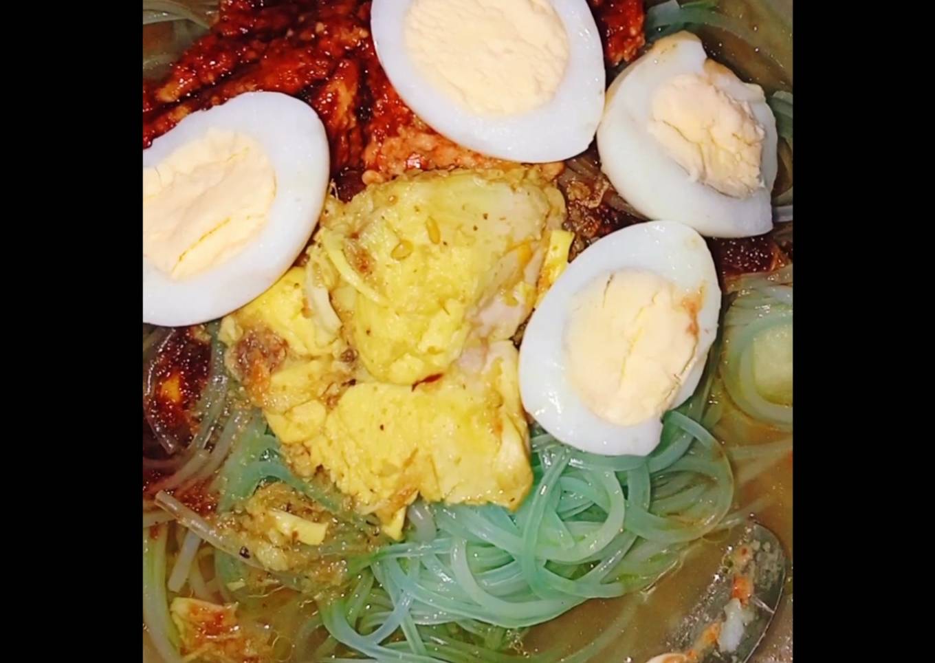 Soto ayam kuah kuning