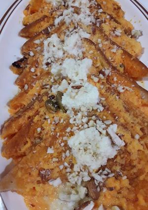 A picture of Shahi tukry.