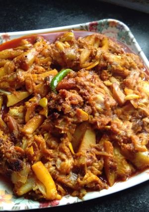 A picture of Bombay duck curry.