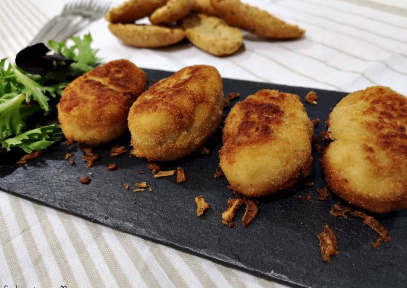 Croquetas de pollo asado