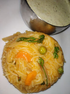 சிம்பிள் வெஜிடபிள் சேமியா (Simple Veg Semiya Recipe in Tamil) செய்முறை முக்கிய புகைப்படம்