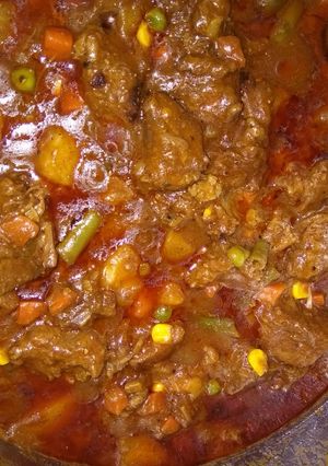 A picture of Beef curry stew.
